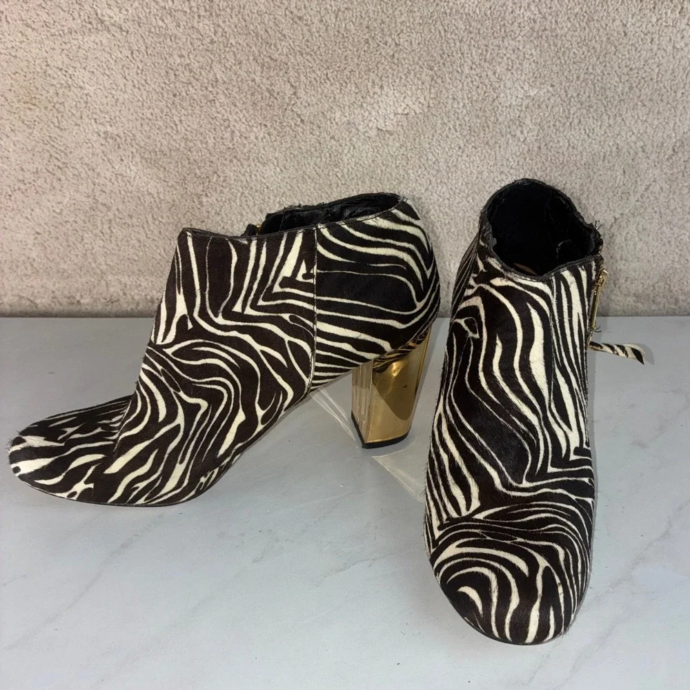 DV Dolce Vita Zebra Calf Hair Ankle Boots - 8 - Gold Block Heel  #Statement